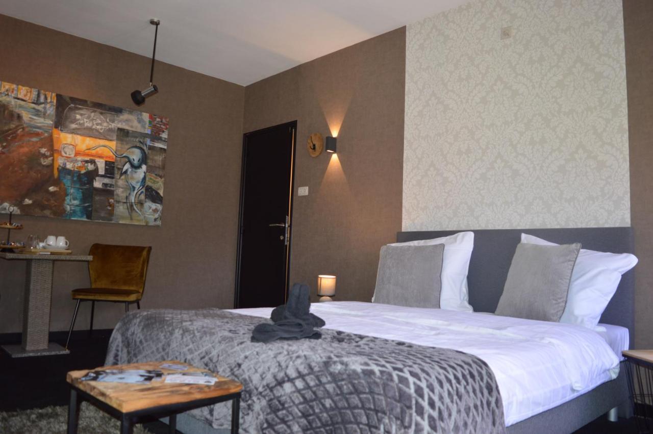 Luxury Spa Hotel - Francofolies Esterno foto